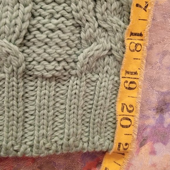 ARAN CRAFTS Ireland Merino Wool Green Cardigan, Size M-L - Picture 15 of 16